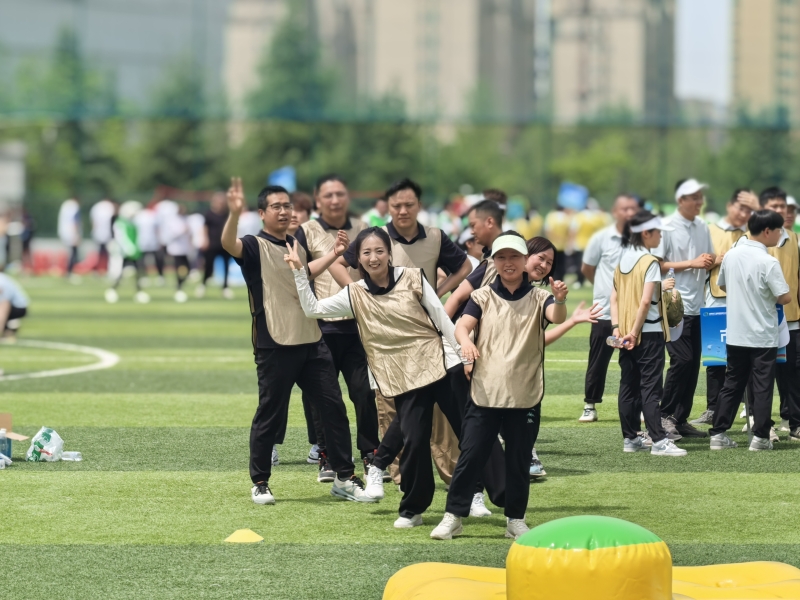 五月骄阳当空 赛场激情如潮-监理公司参加2...